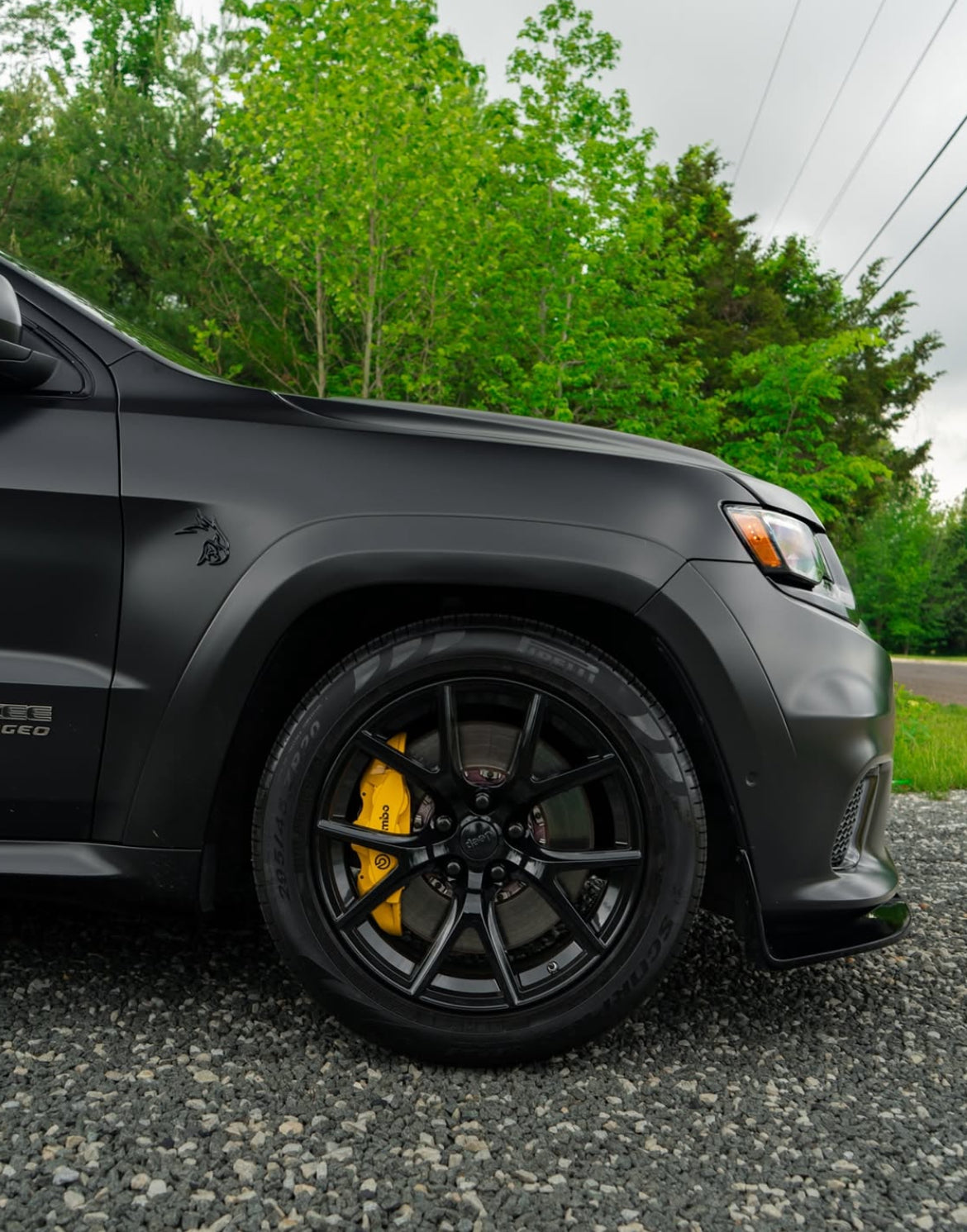 Jeep Grand Cherokee 2017-2021 SRT Trackhawk  Front Lip Splitter - Carbon Fiber / Gloss Black