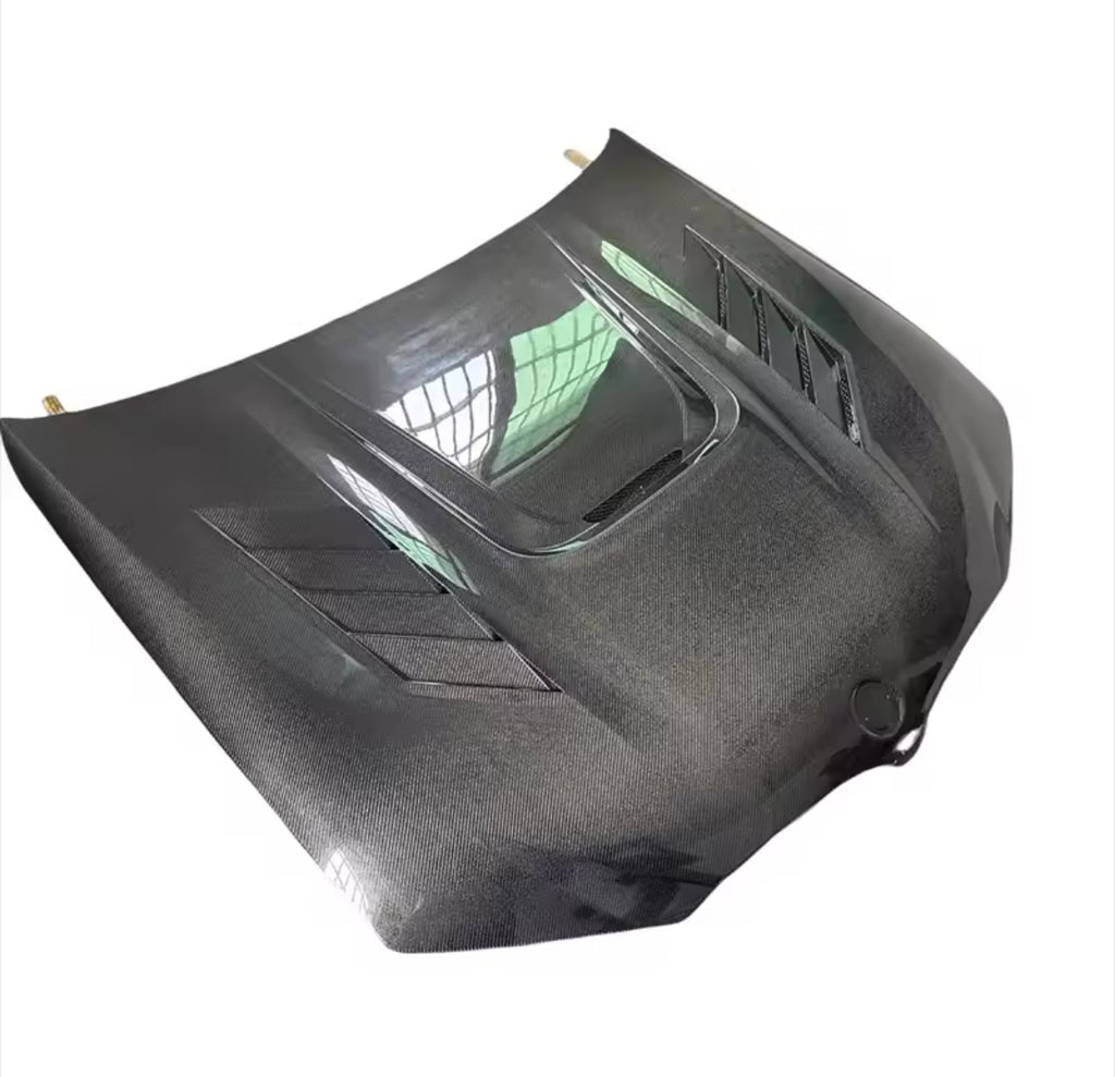 BMW X3/X4 GTS Vented Hood - Carbon Fiber / Forged Carbon