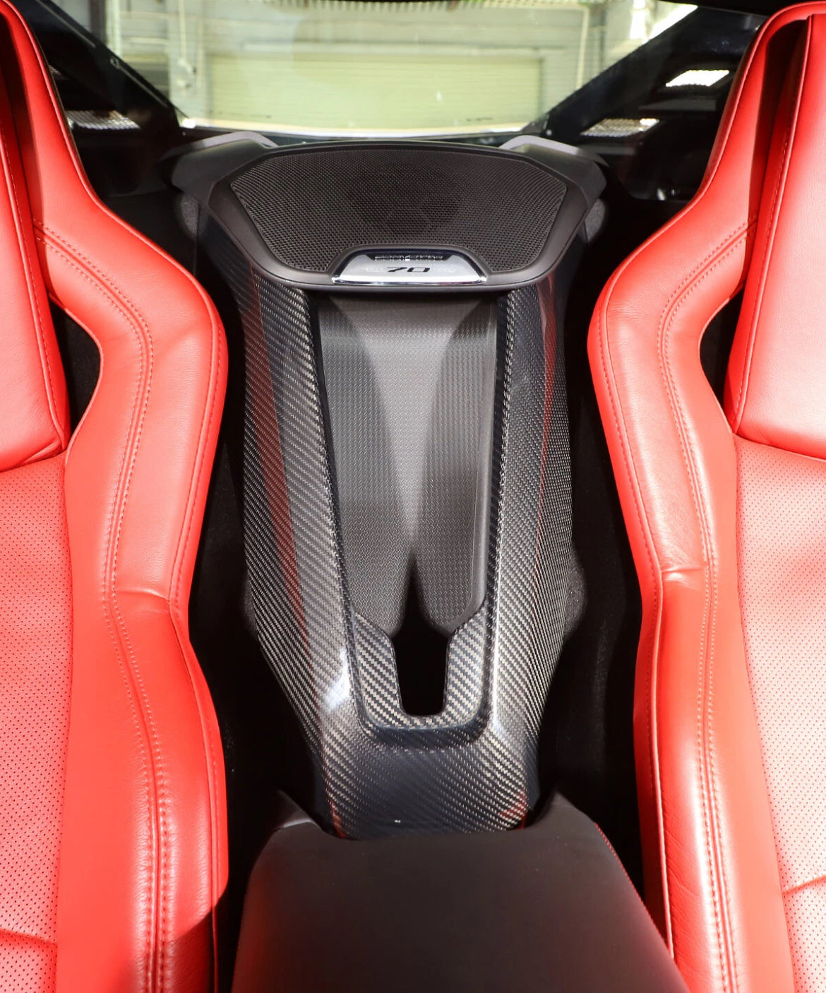 Chevy Corvette C8 Waterfall Console Panel - Carbon Fiber / Honeycomb