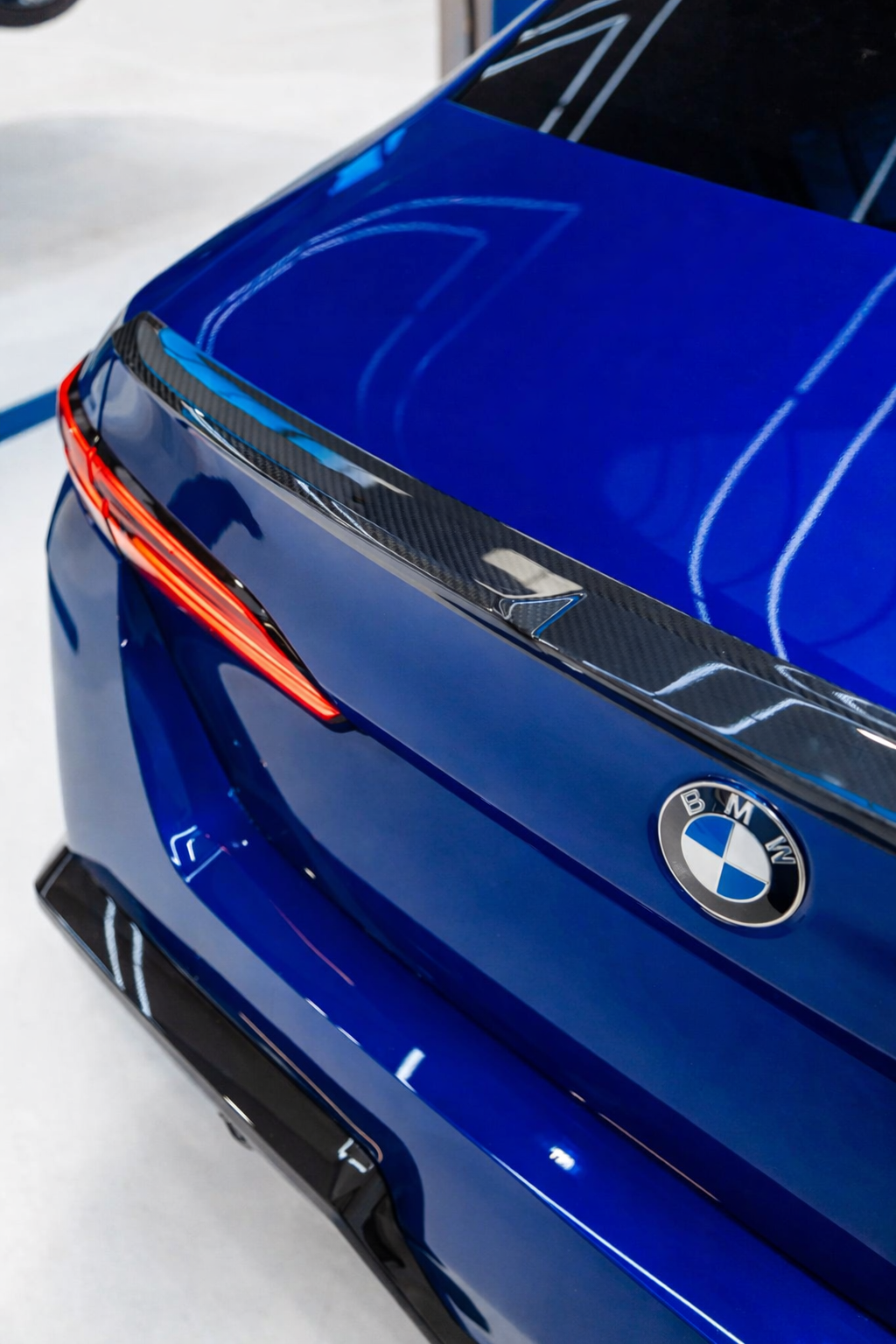 BMW 5 Series G90 2024+ M5 Spoiler - Carbon Fiber / Gloss Black