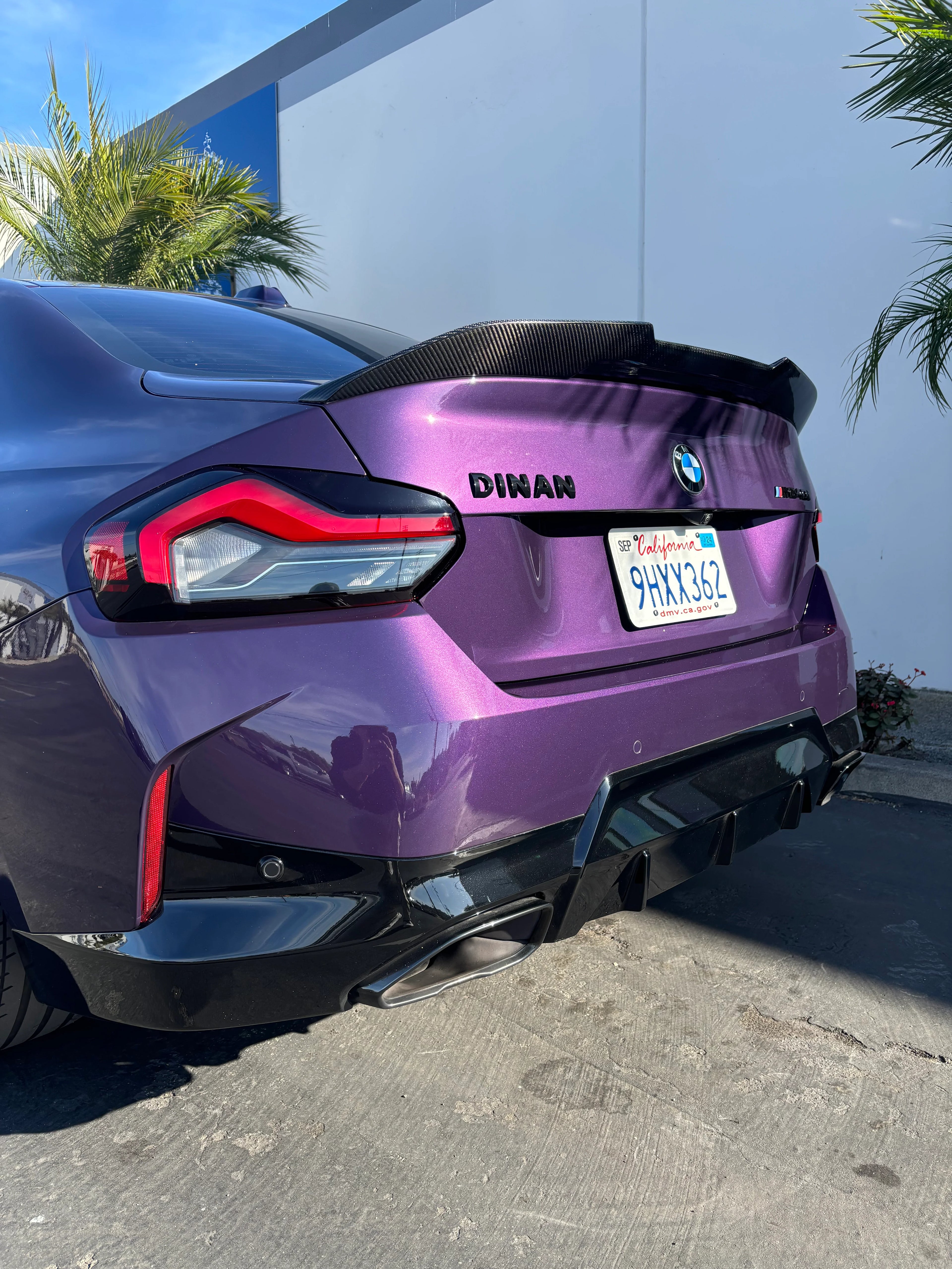 BMW M2 G42/G87 V Kick Spoiler - Carbon Fiber / Gloss Black