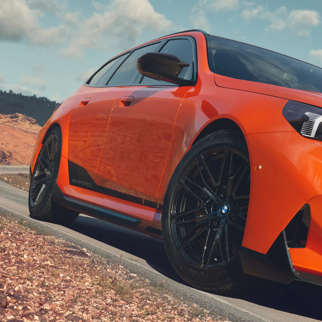 BMW M Performance 5 Series G90 / G99 M5 Carbon Side Skirts - Carbon Fiber / Gloss Black