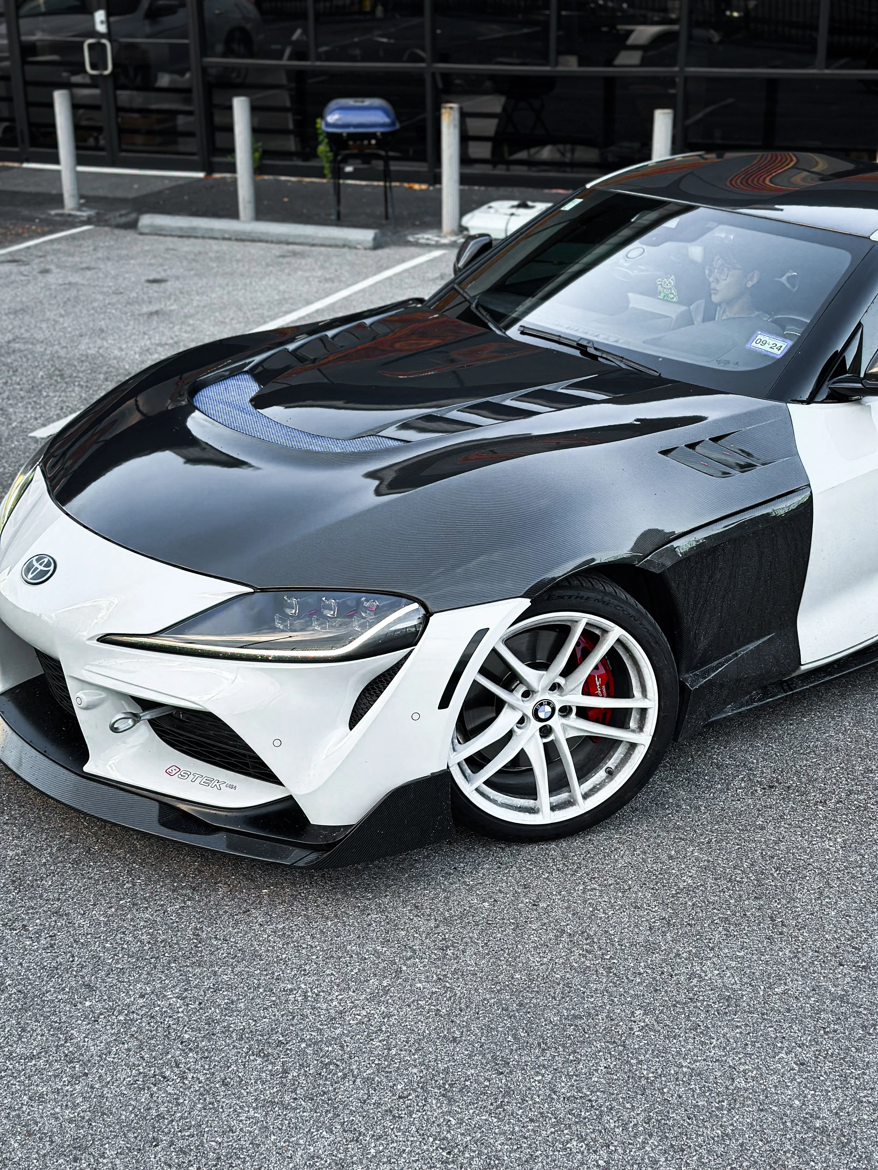 Toyota Supra A90 MK5 V-Spec Fenders - Carbon Fiber