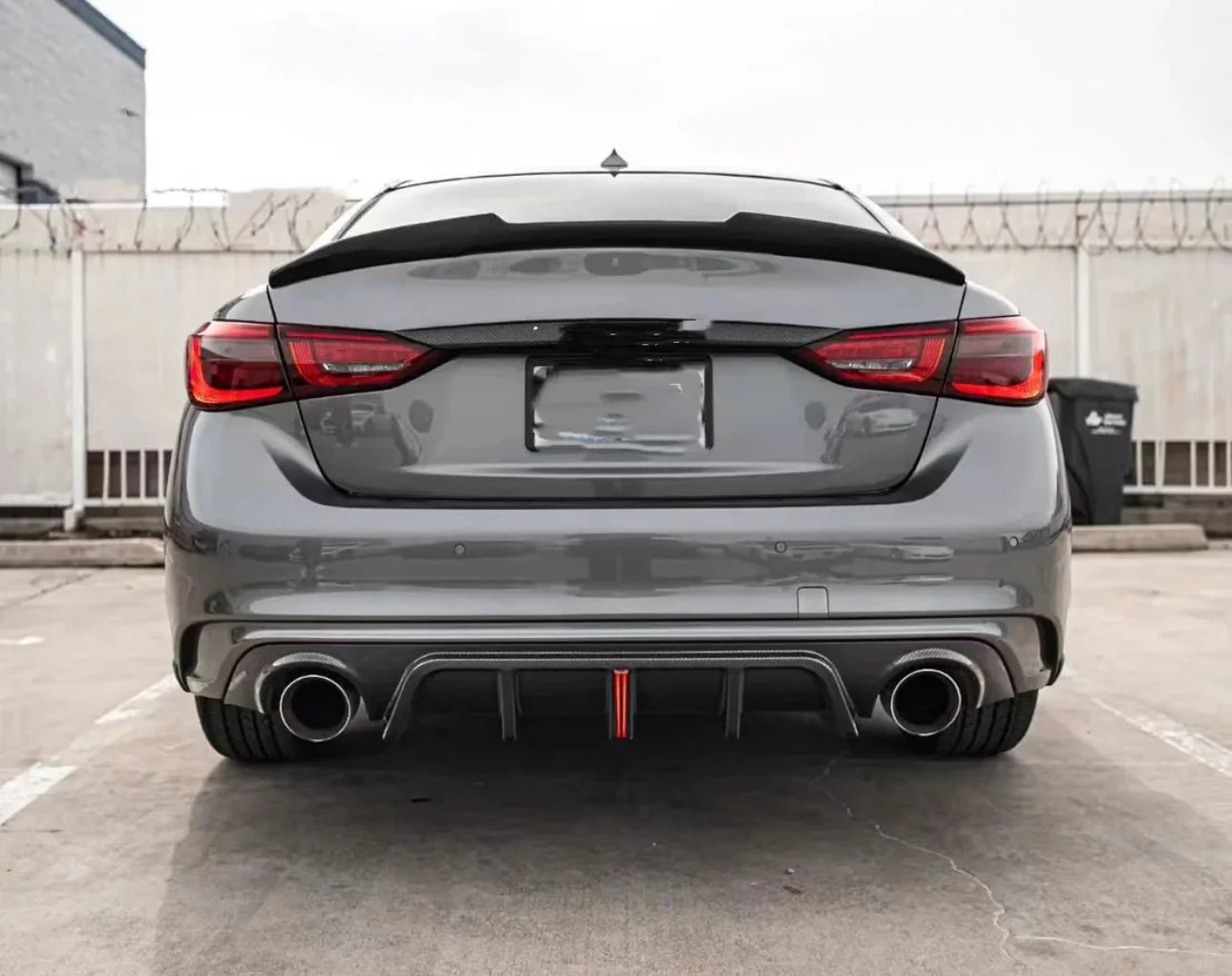 Infiniti Q50 Diffuser w/ Brake Light - Gloss Black / Carbon Fiber