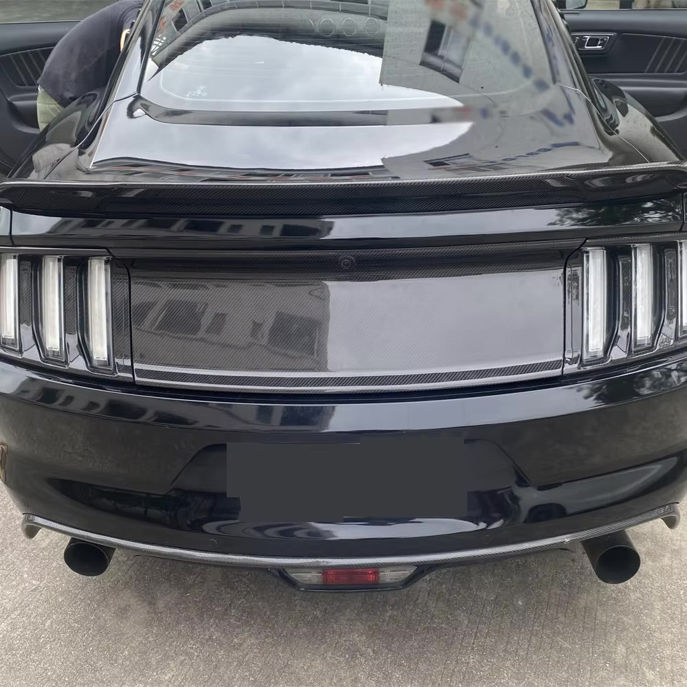 2015-2023 FORD MUSTANG GT CARBON FIBER TRUNK PANEL DECKLID