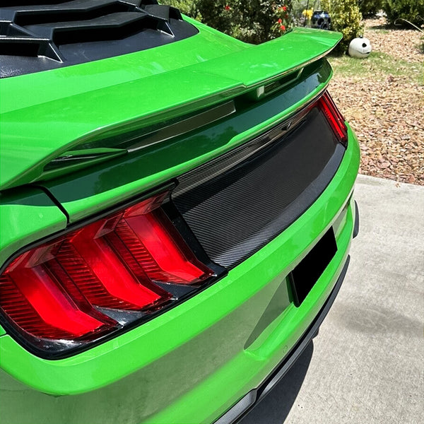 2015-2023 FORD MUSTANG GT CARBON FIBER TRUNK PANEL DECKLID