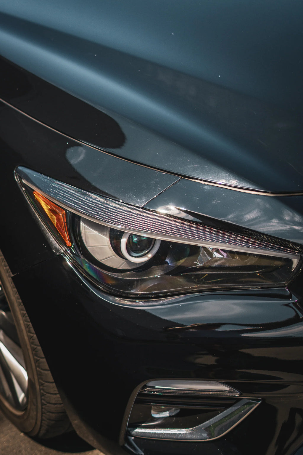 Infiniti Q50/Q60 Carbon Fiber Eyelids - Honeycomb / Forged / Gloss Black